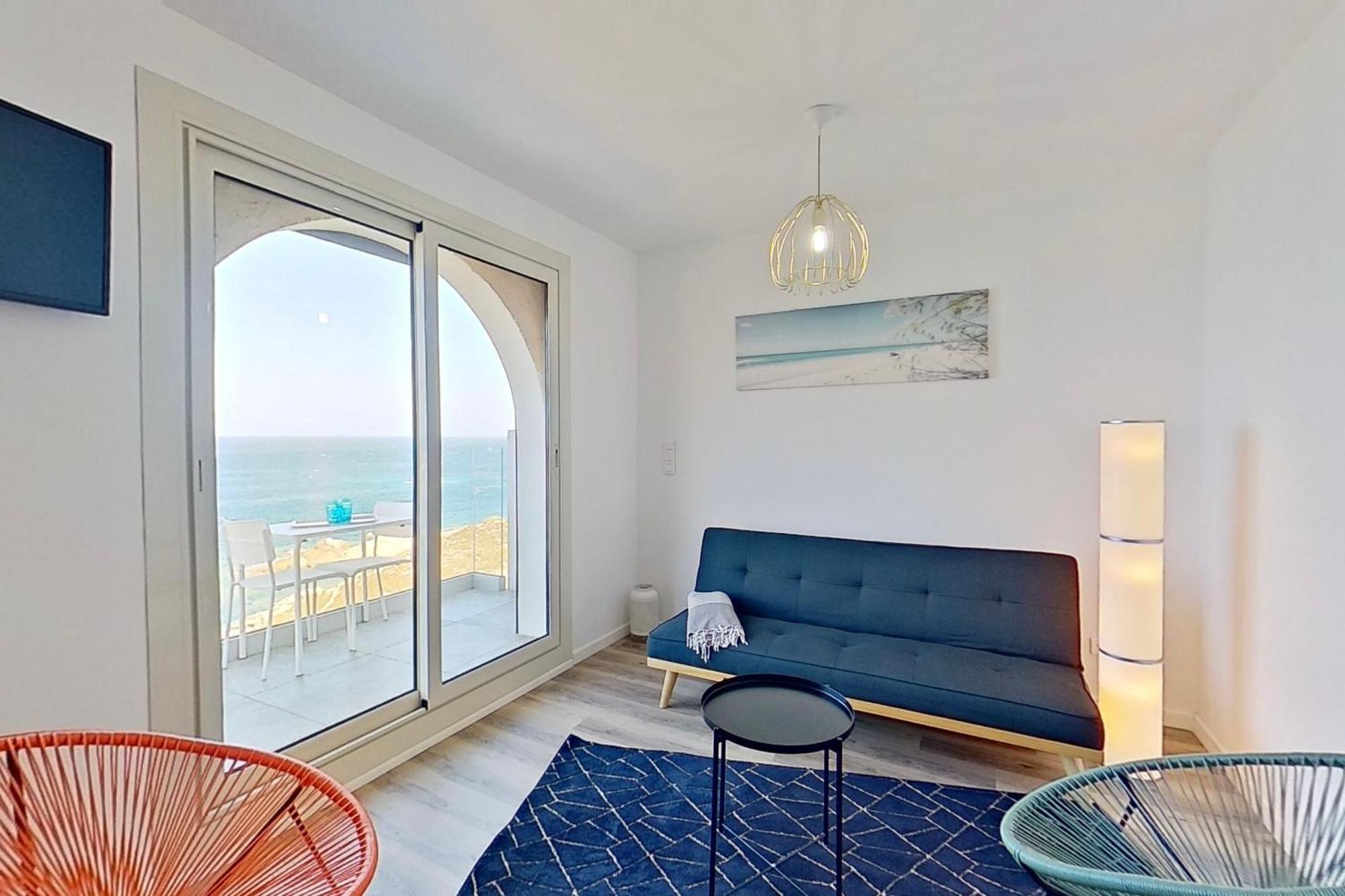 Apartment Residences Sopramare *